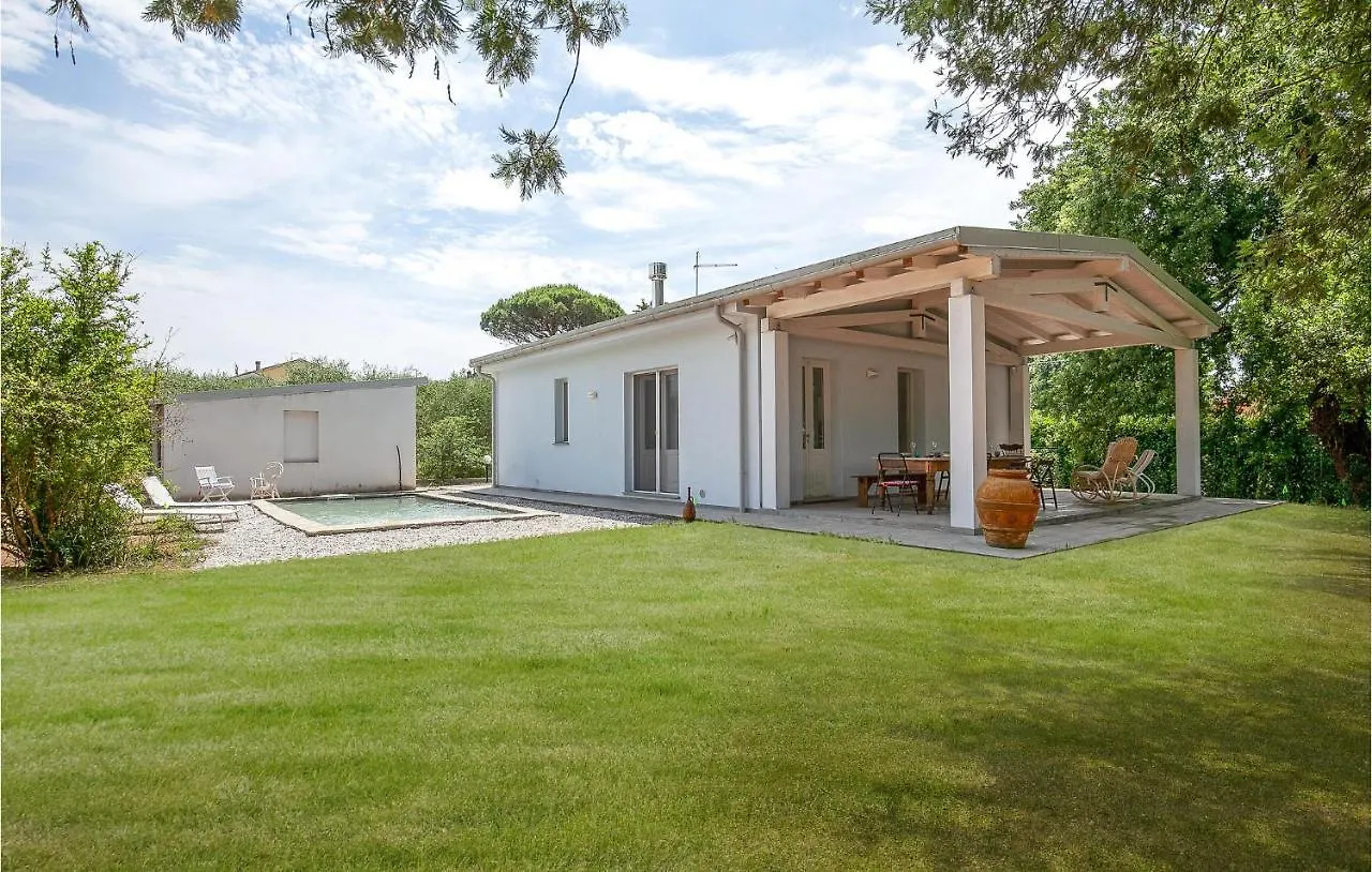 Beautiful Home In Orentano With Wifi