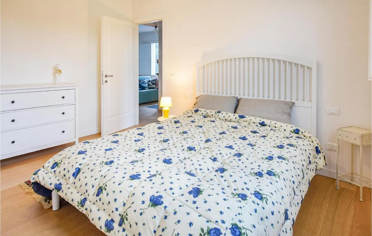 Сasa de vacaciones Beautiful Home In Orentano With Wifi